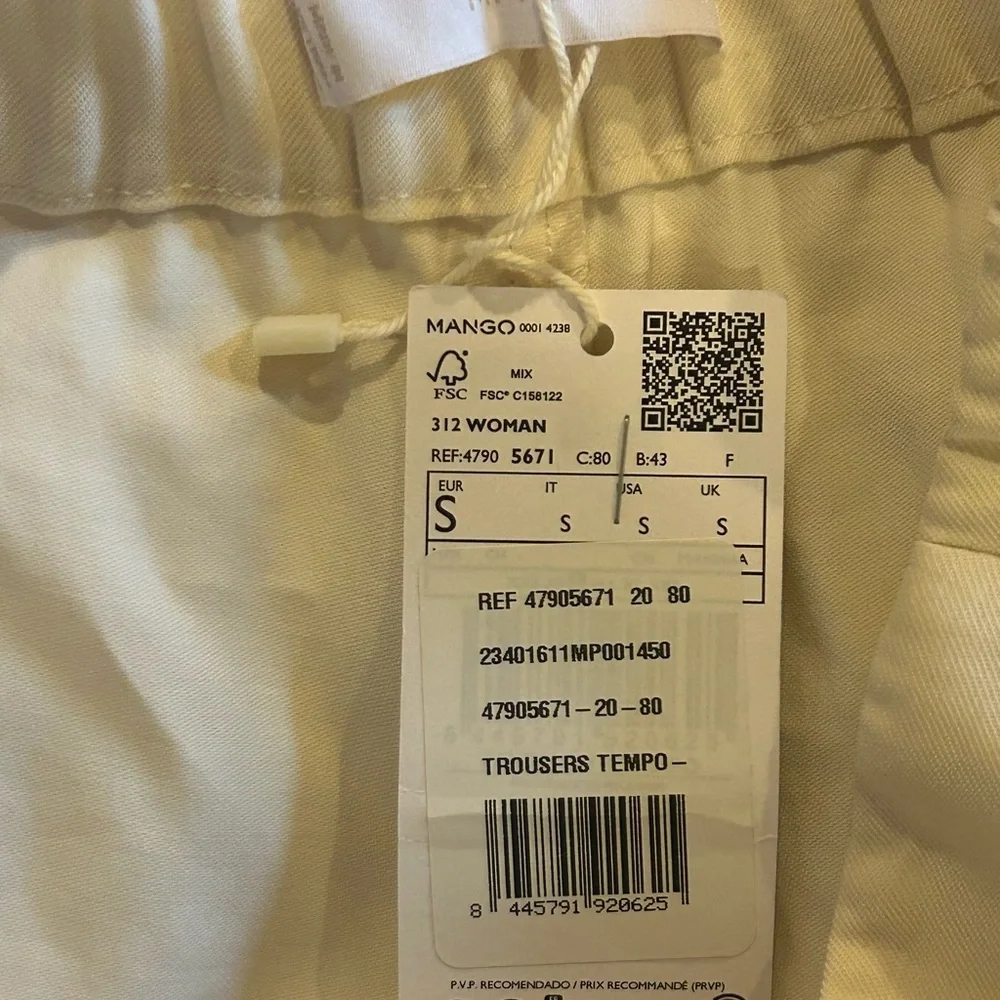 NWT Mango Cream Offwhite Trouser‎ Pants Flat Front Pockets Women’s  Small